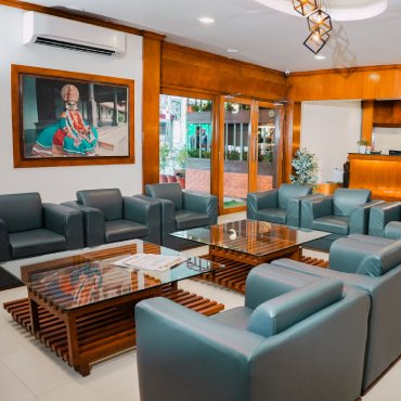 Reception - Picture of HOTEL PALMYRA GRAND SUITE, Tirunelveli - Tripadvisor